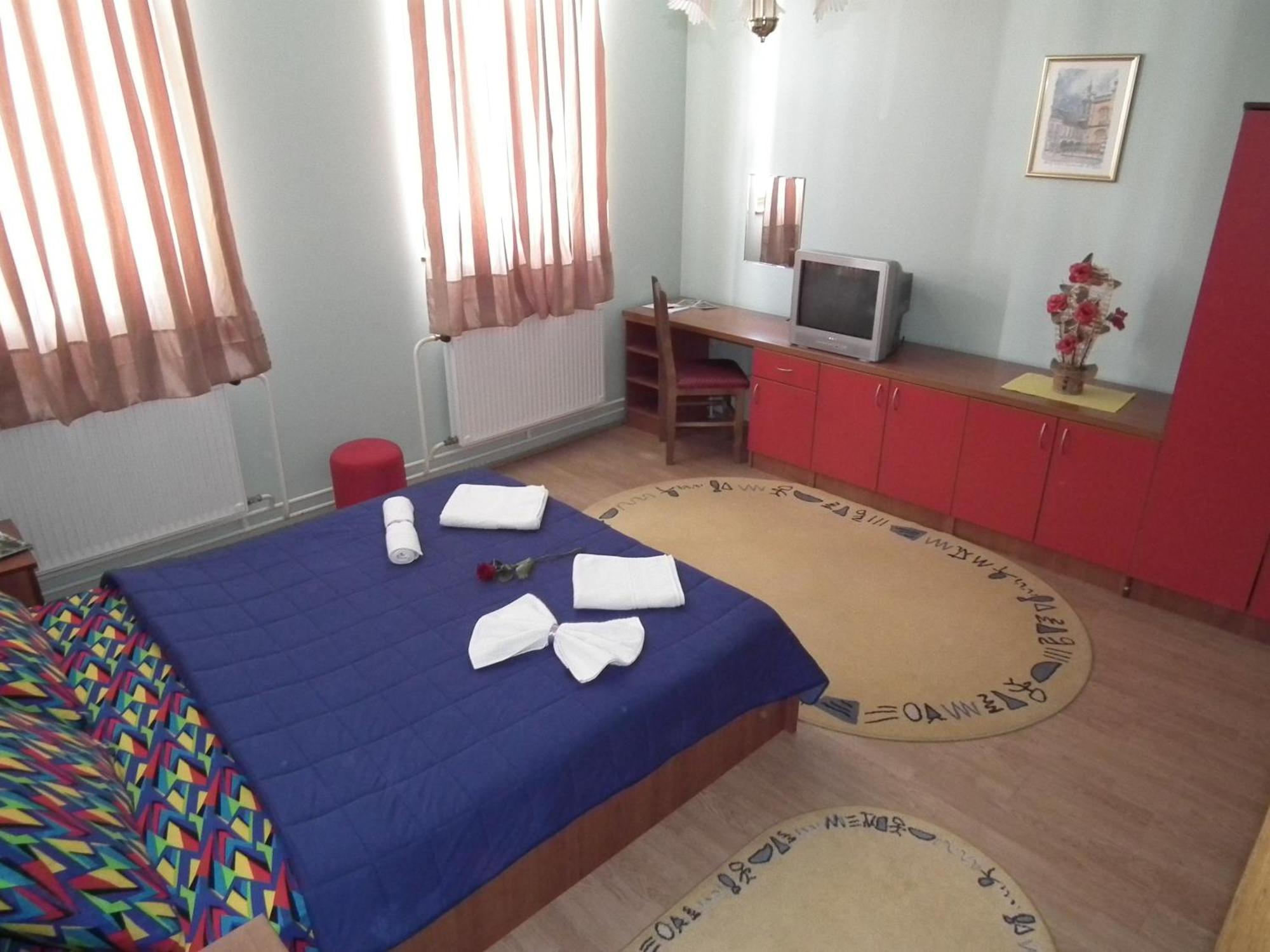 Naša Tvrđava Guest Accommodation Novi Sad Extérieur photo