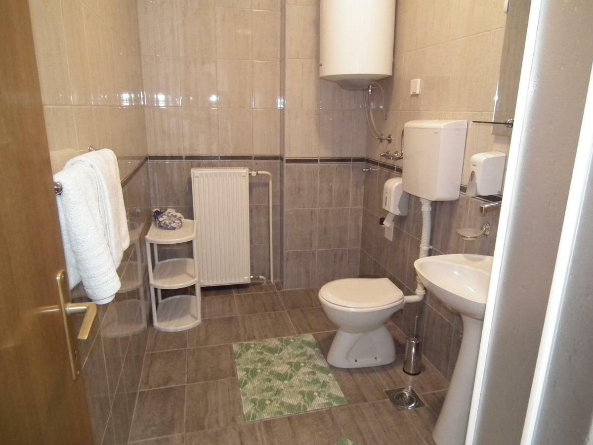 Naša Tvrđava Guest Accommodation Novi Sad Extérieur photo
